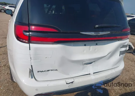 2024 Chrysler Pacifica Touring L z USA, uszkodzony, nr VIN 2C4RC1BG3RR124393